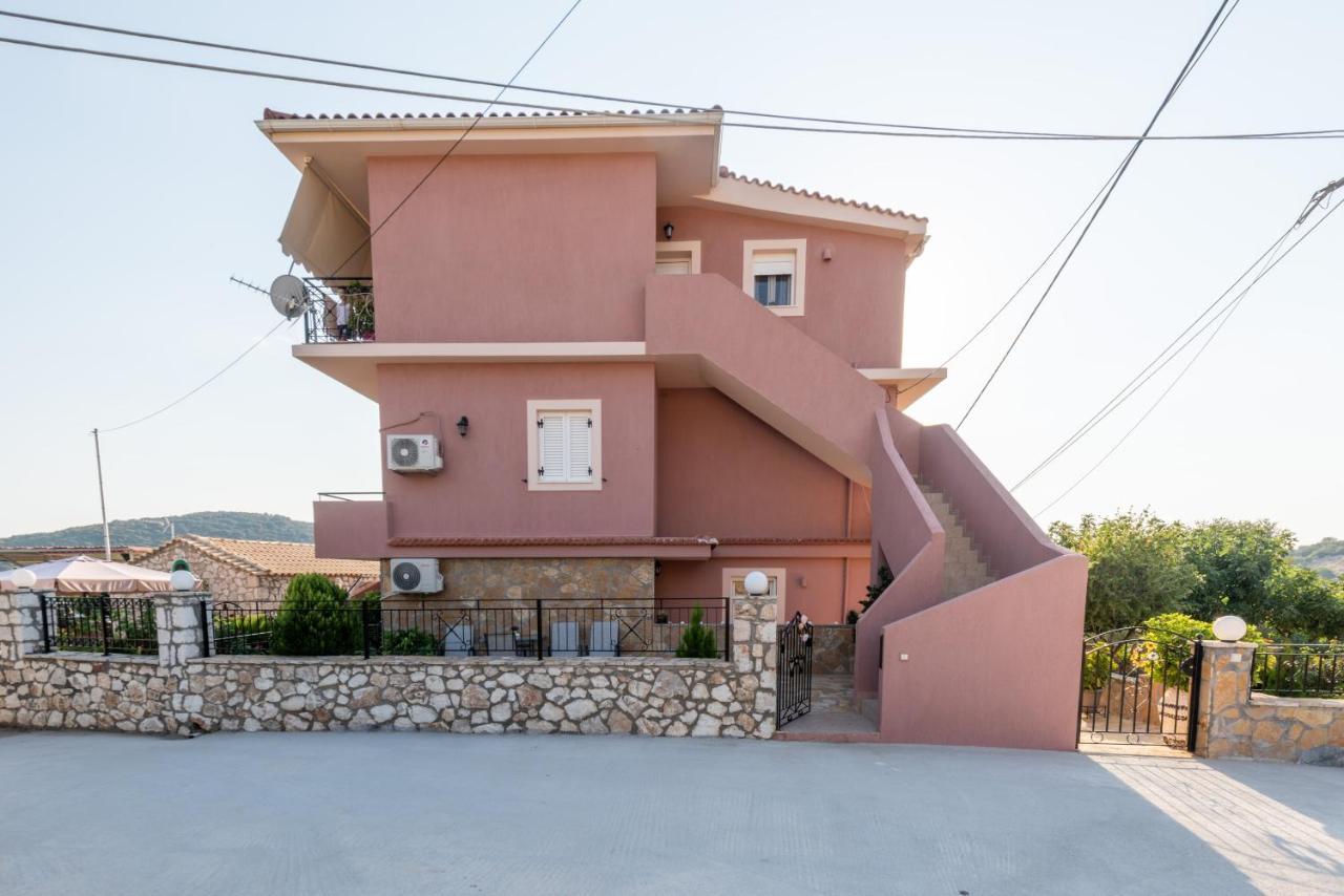Sofia'S Apartments Razáta Екстериор снимка
