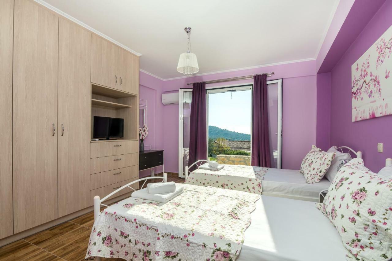 Sofia'S Apartments Razáta Екстериор снимка